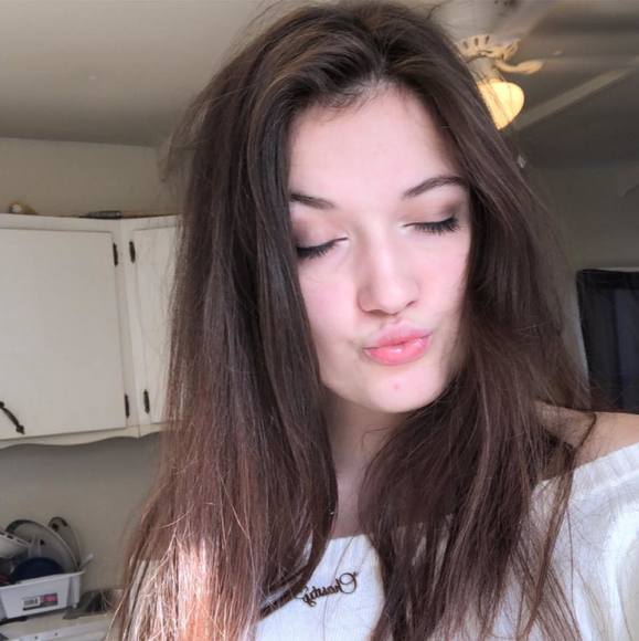 Meet your Posher, Chasity - Picture 1 of 1